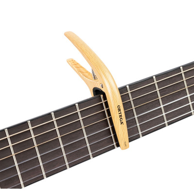 Ortega TWCAPO-MAD Curved/Flat Guitar Capo - Maple Design