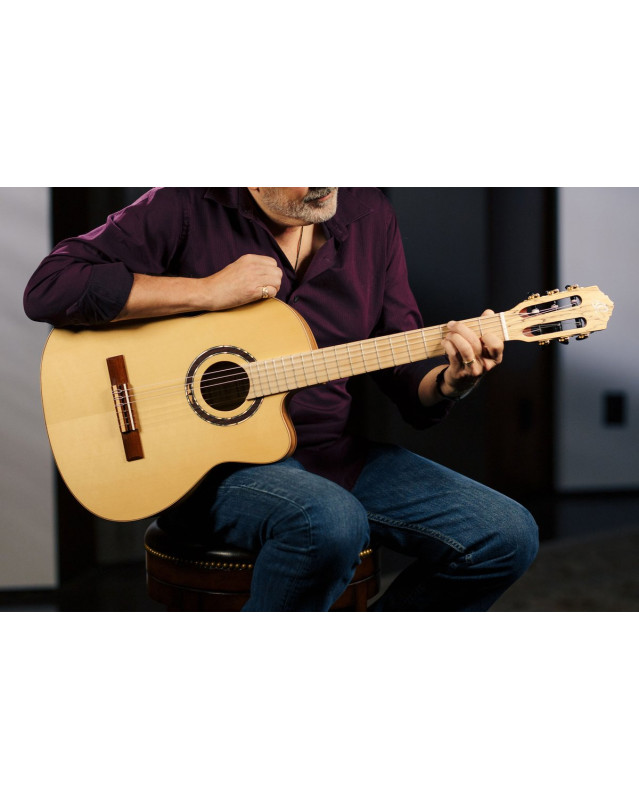 Ortega TZSM-3 Thomas Zwijsen Signature Classical Guitar 6-String + Gig Bag