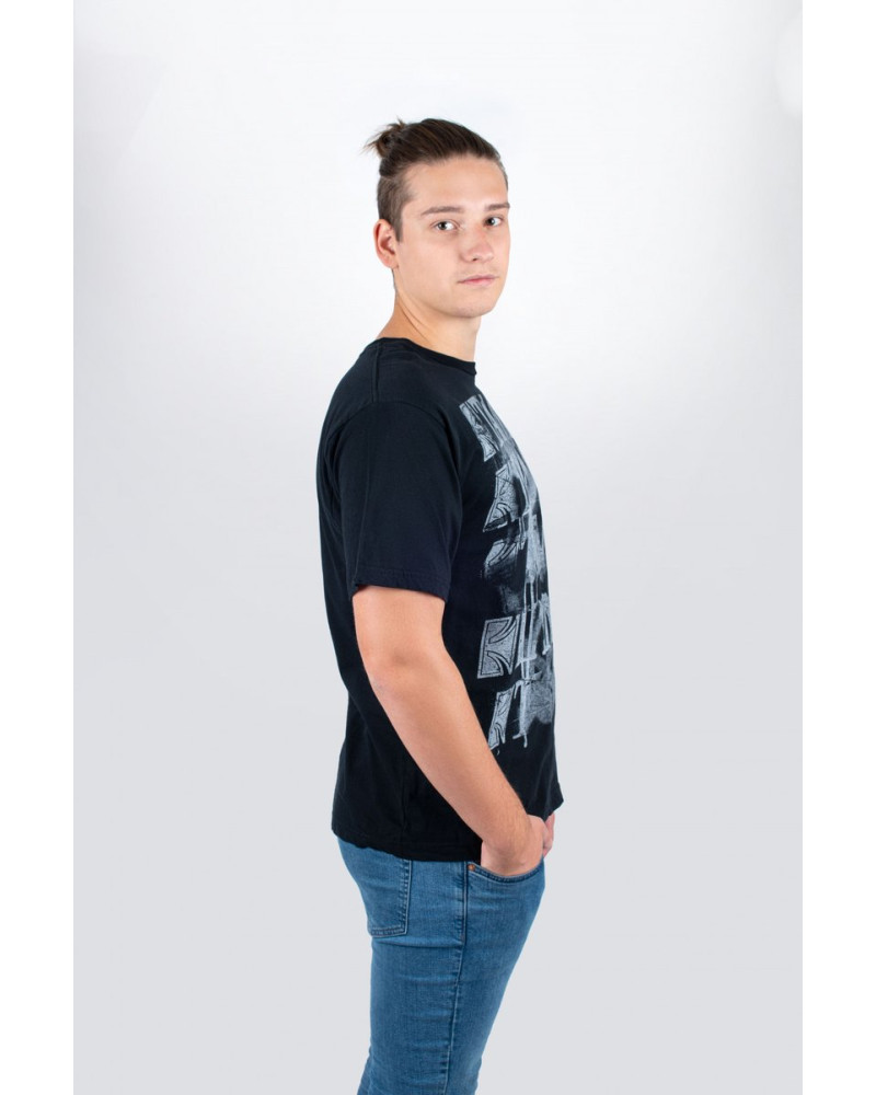 Tama TT12GR-M t-shirt in black with Spray Paint frontprint