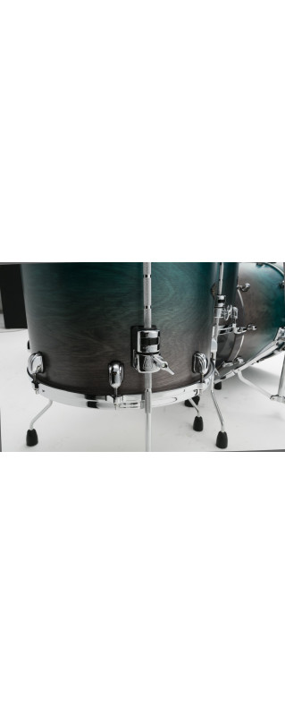 Tama WBS52RZS-SPF Starclassic Walnut/Birch Lacquer Shell Kit 5 pcs - Satin Sapphire Fade/Chrome HW