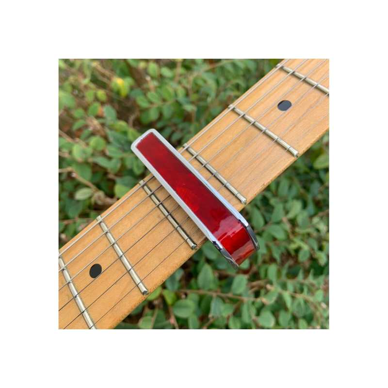 Thalia TH-CC200-RW Shell Collection Capo/ Red Angel Wing/ Chrome Exotic Series