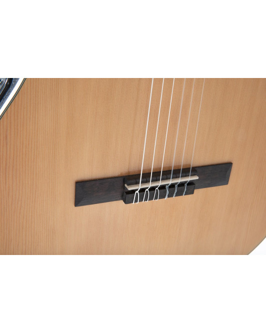 Ovation E-akustická, klasická kytara Celebrity CS Standard Mid Cutaway Natur
